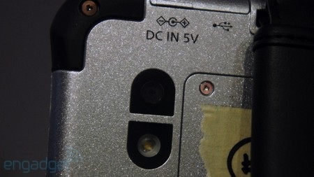 Cận cảnh camera 13 megapixel trên máy