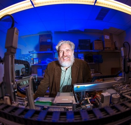 Giáo sư George Church, tâm điểm của mọi sự chú ý trước tuyên bố “gây sốc” của mình