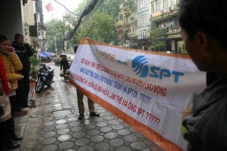 Nhiều ý kiến cho rằng, giải pháp hợp lý nhất hiện nay với S-Fone là tuyên bố phá sản.