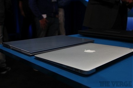 “Đọ dáng” với MacBook Air của Apple