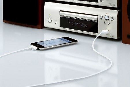 Sắm dàn âm thanh "hàng hiệu" giá dưới 4 triệu chơi Tết - 2 Chơi nhạc từ USB kinh tế, tiện lợi hơn so với việc mua đĩa CD.