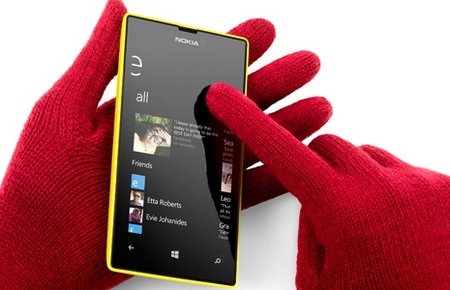 Máy được trang bị công nghệ màn hình siêu nhạy, như trên Lumia 920