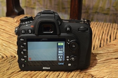 Video giới thiệu Nikon D7100: