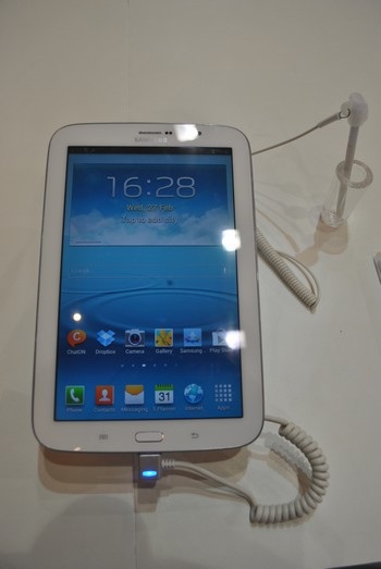 Viết S-Pen đặc trưng của dòng sản phẩm Note