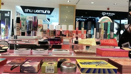 Ảnh chụp thực tế từ HTC Butterfly cho màu sắc tương phản tốt