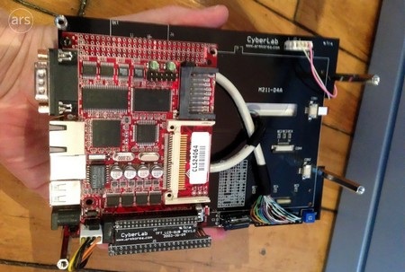 Board mạch chính trên sản phẩm