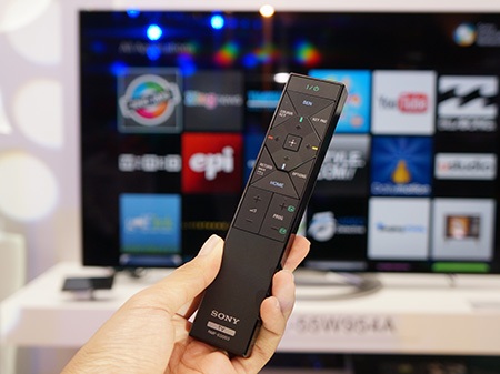 BRAVIA W804A là dòng TV hỗ trợ công nghệ 3D thụ động với kính phân cực không sử dụng pin.