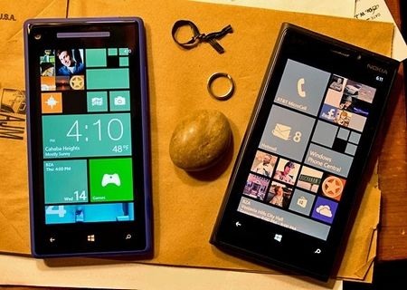 Nokia, Windows Phone và nỗi thất vọng Lumia 925 - 3 HTC Windows Phone 8X và Lumia 928, bộ đôi smartphone sử dụng nền tảng Windows Phone 8 đầu tiên