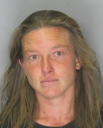 Etta Lopez, người phụ nữ có cách thức đặc biệt để cai nghiện thuốc lá