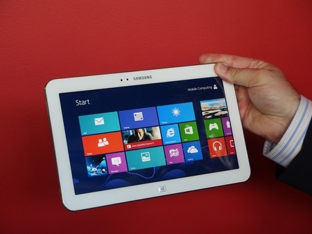 Máy có màn hình rộng 10,1-inch