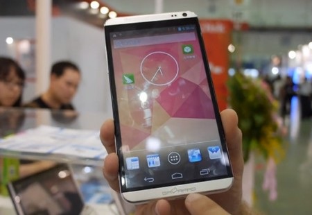 Xuất hiện “HTC One cỡ lớn” tại Computex 2013 - 1 Mặt trước và các cạnh của GalaTab 6.3 giống hệt HTC One