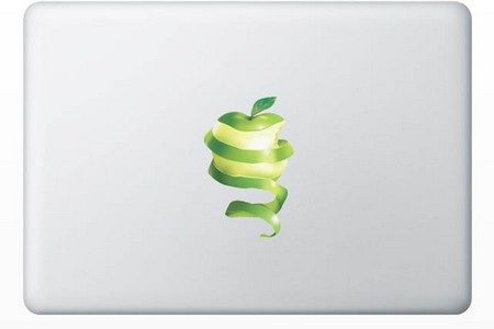 Những tác phẩm sáng tạo từ logo “táo khuyết” trên MacBook - 12 Trái táo khuyết đang bị lột vỏ