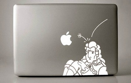 Những tác phẩm sáng tạo từ logo “táo khuyết” trên MacBook - 5 Không quá bất ngờ khi trái “táo khuyết” của Apple trở thành “trái táo lịch sử” rơi trúng đầu Newton