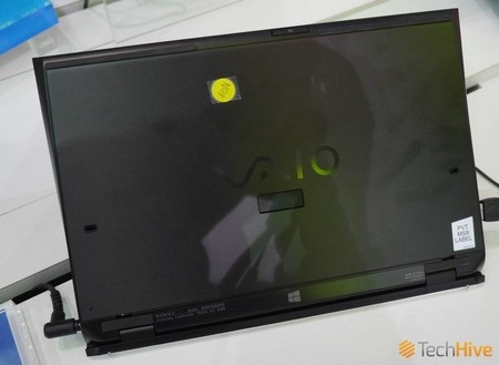Sony trình làng smartphone tầm trung và ultrabook siêu nhẹ - 6 Video thực tế Vaio Pro 11: