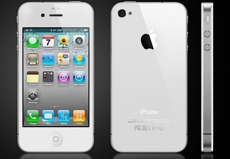 Nhìn lại quá trình “biến hoá” của 7 nền tảng di động iOS - 4 Đến phiên bản thứ 4, iPhone OS chính thức đổi tên sang iOS và được ra mắt vào mùa hè năm 2010.