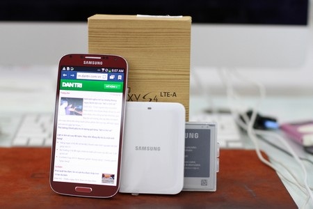 Sản phẩm cũng có giá 16 triệu, bằng với phiên bản Galaxy S4 đang bán tại thị trường Việt Nam