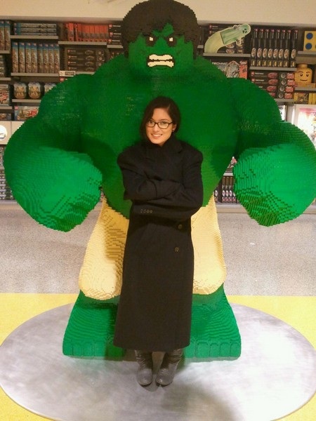 Những tác phẩm tạo hình tuyệt đẹp bằng trò chơi LEGO - 12 Hulk, người khổng lồ xanh
