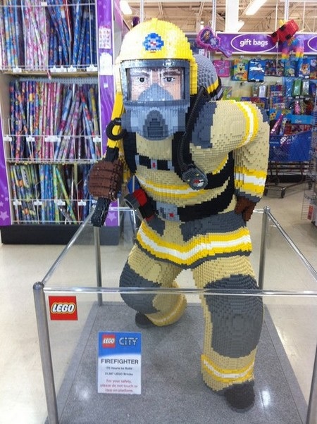 Những tác phẩm tạo hình tuyệt đẹp bằng trò chơi LEGO - 8 Người lính cứu hỏa
