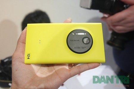 Camera chính là điểm nổi bật nhất trong thiết kế của chiếc smartphone này