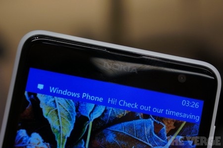 Nokia trình làng smartphone màn hình Windows Phone lớn nhất - 10 T.Thủy
