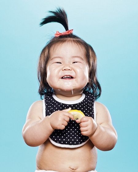 Hài hước hình ảnh em bé phản ứng lần đầu... ăn chanh - 15 Cũng không đến nỗi quá tệ mà