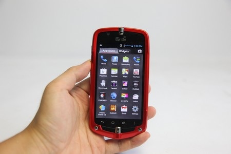 G’zOne hoạt động trên nền tảng Android 4.0 Ice Cream Sandwich