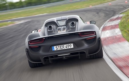 Bộ sưu tập hình nền siêu xe “lai” Porsche 918 - 9 T.Thủy