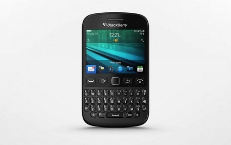 BlackBerry 9720 ra mắt, sử dụng nền tảng OS 7 cũ - 1 9720 là smartphone mới nhưng sử dụng nền tảng cũ của BlackBerry
