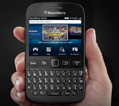 BlackBerry 9720 ra mắt, sử dụng nền tảng OS 7 cũ - 3 Video giới thiệu BlackBerry 9720: