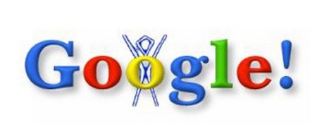 Google và những con số ấn tượng sau 15 năm - 2 Logo đặc biệt đầu tiên của Google
