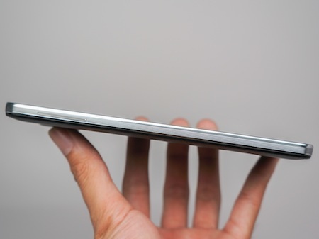 Đập hộp Galaxy Note 3 chính hãng bán tại Việt Nam - 11 Phím điều chỉnh âm lượng ở cạnh trái