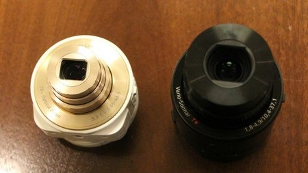 Bộ đôi ống kính của Sony "hóa phép" smartphone thành máy ảnh chuyên nghiệp - 1 QX10 (trái) và QX100