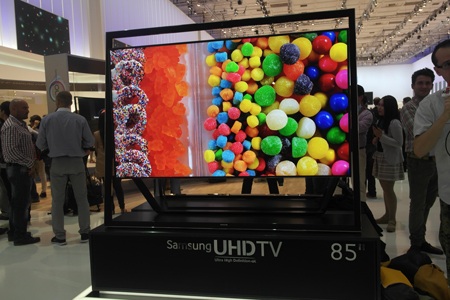 Tivi 98-inch độ phân giải Ultra HD của Samsung