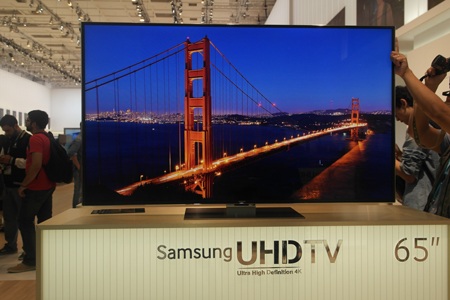 Bộ đôi tivi kích cỡ 55-inch và 65-inch độ phân giải UHD được Samsung mang đến IFA 2013