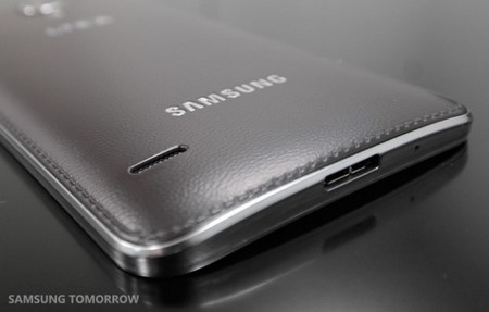 Đánh giá điện thoại cong Samsung Galaxy Round - 4 Video thực tế tính năng “Round Interaction”: