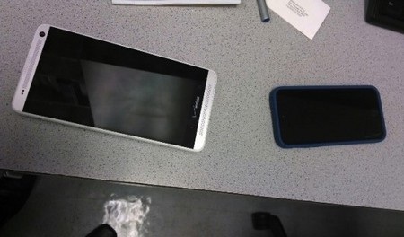 Ảnh thực tế và cấu hình chi tiết HTC One Max, ra mắt ngày 15/10 - 1 2 hình ảnh thực tế vừa bị rò rỉ của HTC One Max