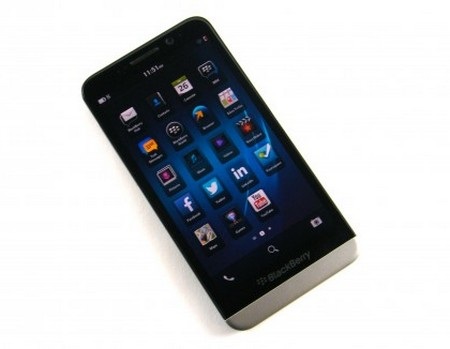 “Smartphone màn hình cong ra mắt” là điểm nhấn công nghệ tuần qua