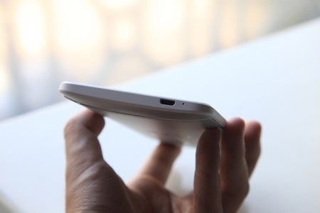 Cổng kết nối nằm ở cạnh dưới