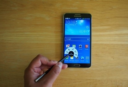Sẽ có Galaxy Note giá rẻ, camera 20 “chấm” cho Galaxy Note 4 - 1 Galaxy Note 3 giá rẻ sẽ nhắm đến các phân khúc thị trường thấp hơn