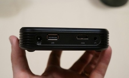 Máy chiếu hoạt động trên nền tảng Android xuất hiện tại CES 2014 - 5 T.Thủy