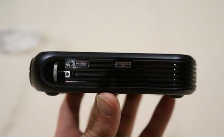 Máy chiếu hoạt động trên nền tảng Android xuất hiện tại CES 2014 - 6 T.Thủy