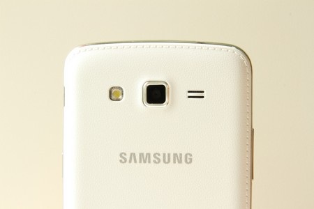 Đánh giá phablet tầm trung Galaxy Grand 2 của Samsung - 3 Galaxy Grand 2 có camera 8 megapixel