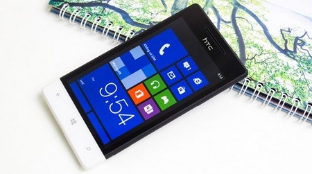 Những smartphone giá rẻ cho mùa mua sắm cuối năm - 3 Những smartphone giá rẻ cho mùa mua sắm cuối năm