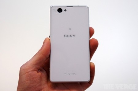 Sony chính thức trình làng phiên bản thu nhỏ của Xperia Z1 - 9 Camera 20.7 megapixel, điểm nhấn ấn tượng nhất trên Xperia Z1 Compact