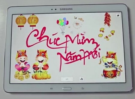Hướng dẫn tạo thiệp điện tử mừng năm mới với máy tính bảng - 3 Độc giả có thể tham khảo video thực hiện tấm thiệp dưới đây trên Galaxy Note 10.1.