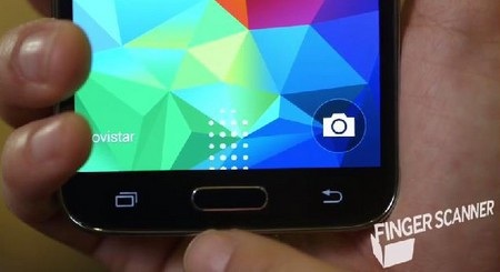 Những tính năng mới đáng giá nhất trên Galaxy S5 - 2 Cảm biến vân tay được tích hợp trực tiếp vào nút Home của Galaxy S5
