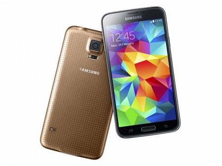 Phản ứng trái chiều về điện thoại Galaxy S5 - 1 Thiếu đi sự đột phá trong thiết kế được xem là một nhược điểm trên Galaxy S5