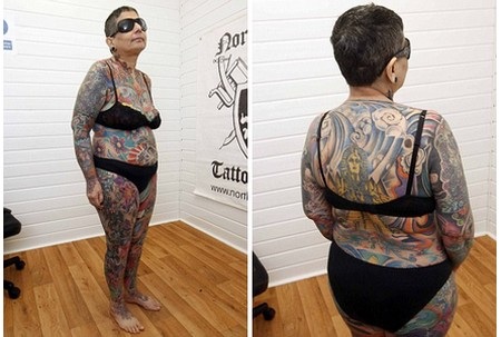 Cơ thể bà Fran Atkinson ngập tràn những hình xăm đầy màu sắc