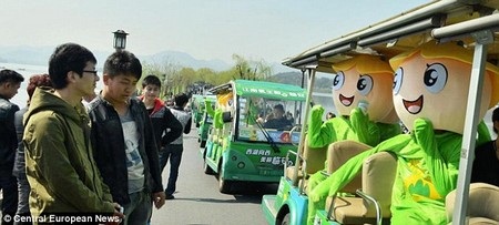 Rất nhiều người quan tâm và thích thú loại sản phẩm đặc biệt này.