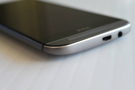 Lộ ảnh mở hộp của HTC M8 trước giờ sản phẩm ra mắt - 7 Chi tiết các góc cạnh của HTC M8
